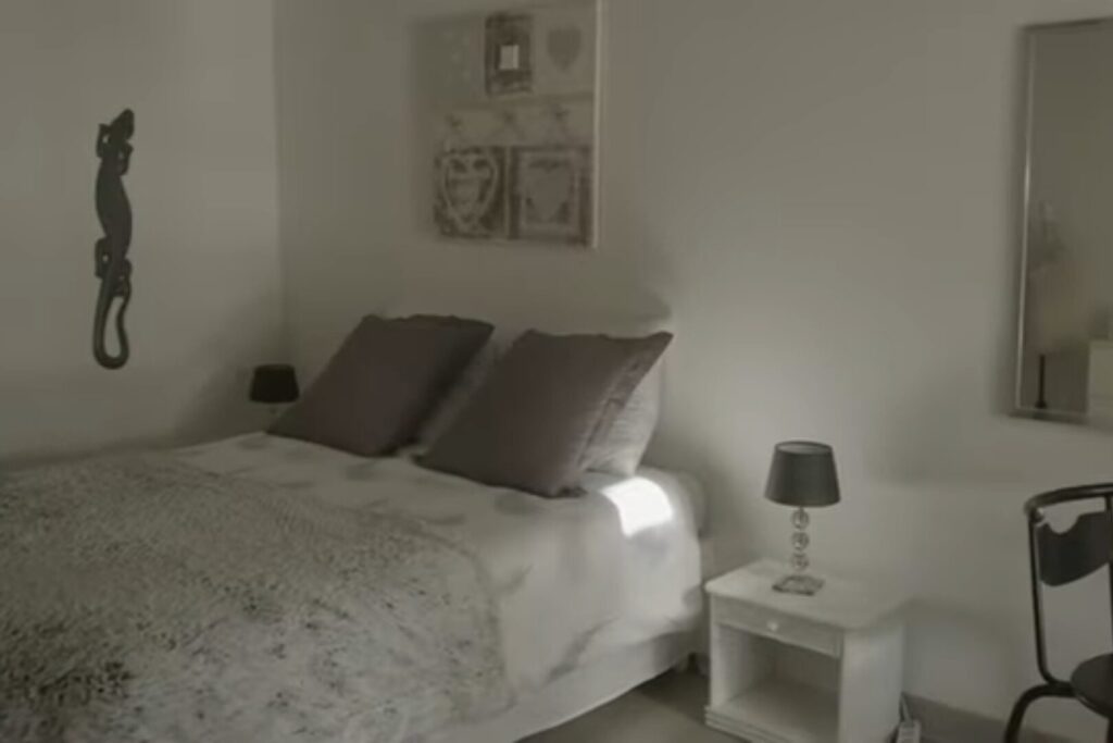 Lire la suite à propos de l’article La Chambre « Luna »